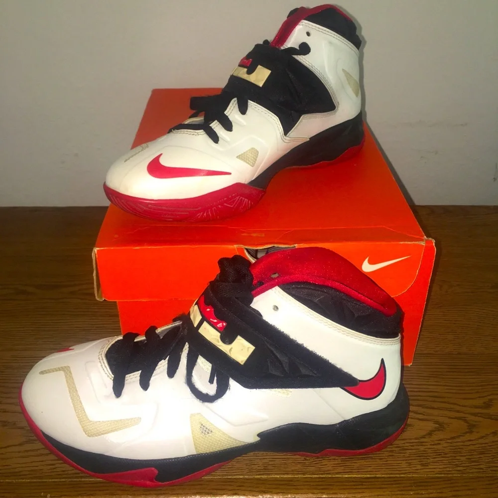 Nike | Shoes | Nike Lebron James 7 Zoom Soldier Vii Midtop  display picture 1
